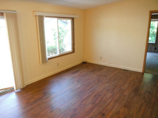 Photo - 710 Siano Loop