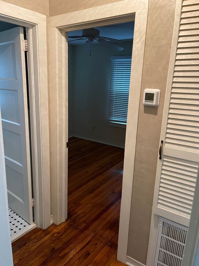 Photo - Charming 2 bed 1 bath home