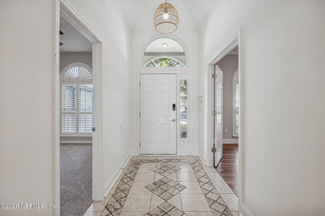 Photo - 3447 Heron Dr N