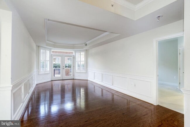 Photo - 320 S West St Apartment Unit 105