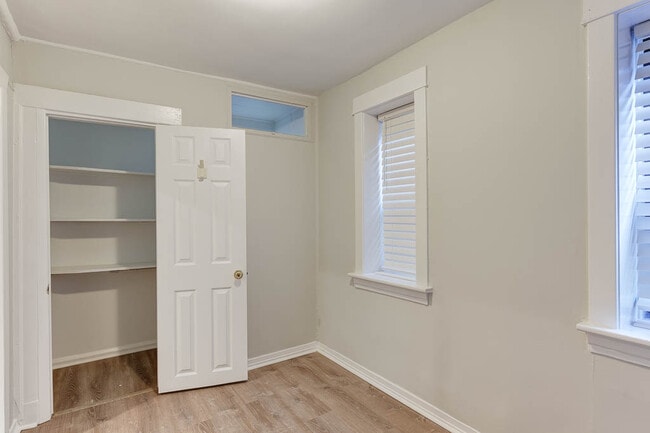 Photo - 2042 W Armitage Ave Unit G