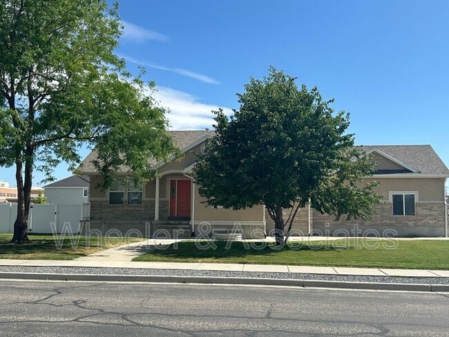 Building Photo - 3041 W 3450 N Rental