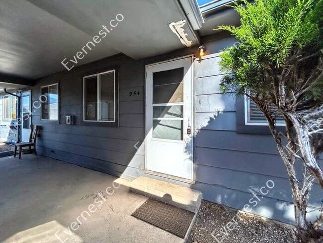 Photo - 954 W Moreno Ave