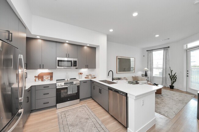 Photo - 15635 Memorial Dr Unidad 142