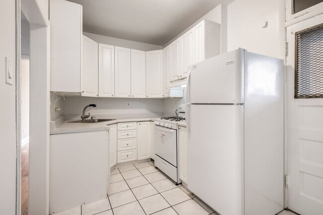 Photo - 2453 Clark N St Unidad 3