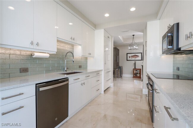 Building Photo - 4255 Gulf Shore Blvd N Unit 1505