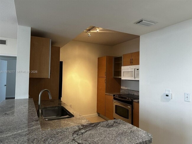 Photo - 18800 NE 29th Ave