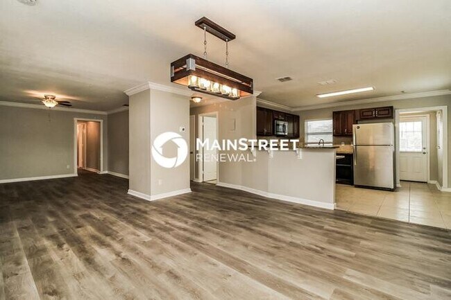 Photo - 3 Bedroom Pet-Friendly Home in ALTAMONTE SPRINGS, FL with Main Street Renewal