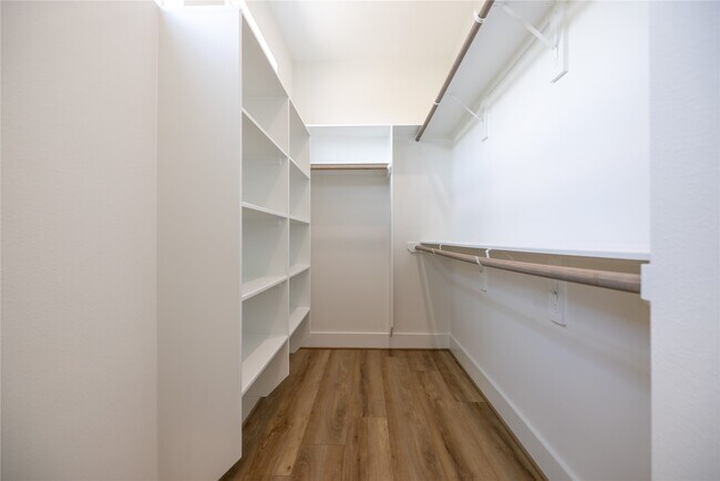 Photo - 4010 Yellowstone Blvd