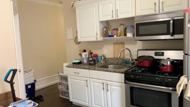 Photo - 712 Shawmut Ave Unidad 3