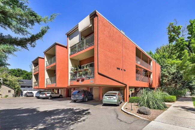 Photo - Wonderful newely updated downtown condo