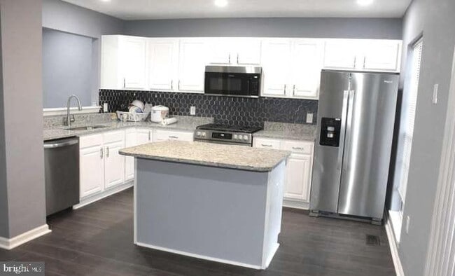 Building Photo - 12346 Sweetbriar Pl