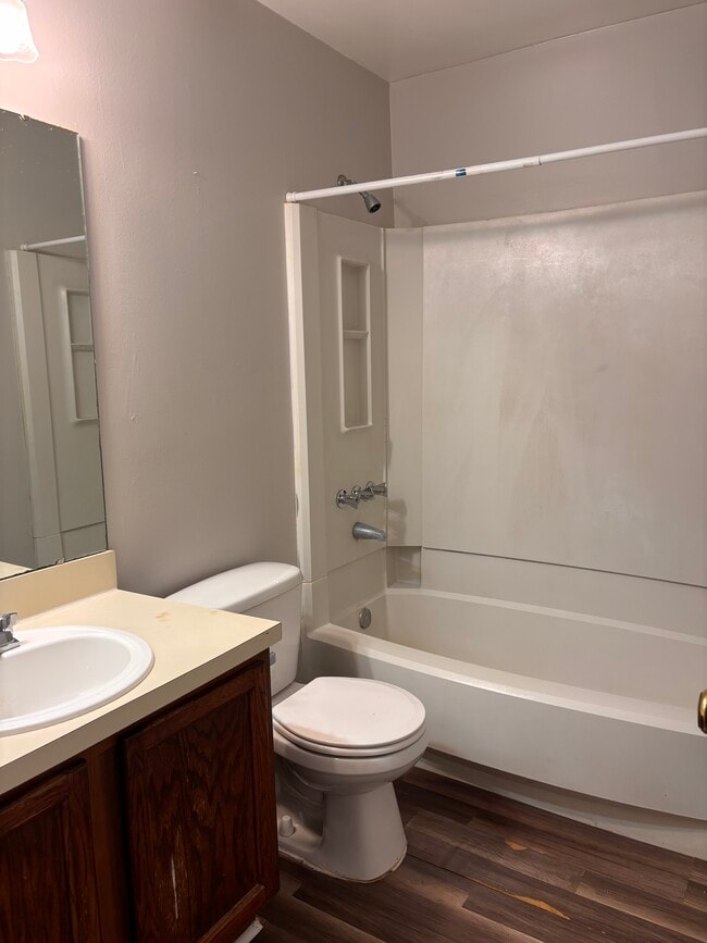 Photo - 3438 Malabar Rd