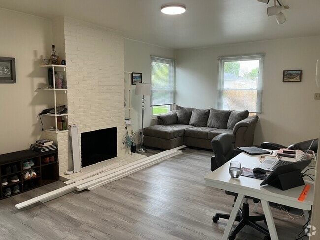 Building Photo - 1848 Milden Rd Unit 1848 Milden Rental