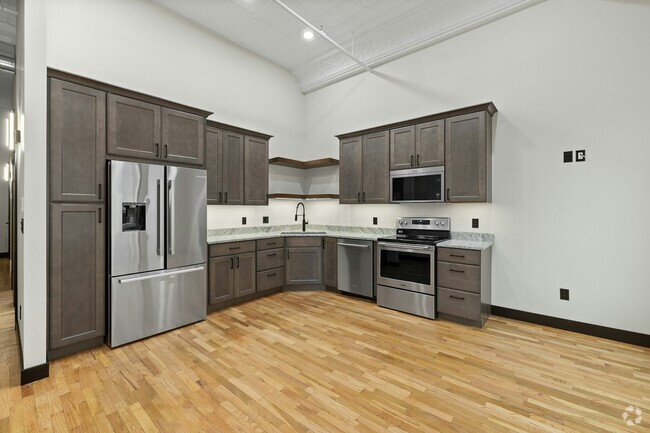 Building Photo - 522 6th St Unit Apt 305