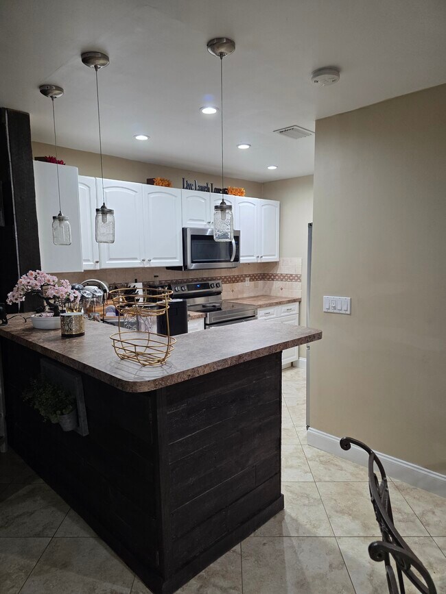 Photo - 10046 Winding Lake Rd Unidad 202