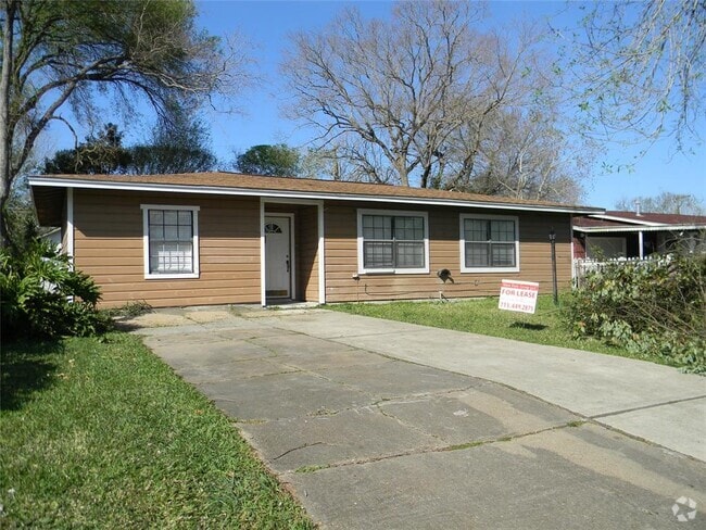Building Photo - 3018 Robinson Blvd Rental