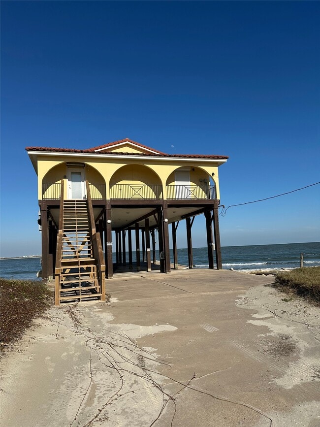 Photo - 13202 Gulf Beach Dr