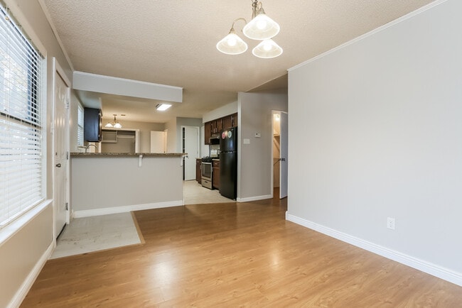 Photo - 1612 Waldron Cove