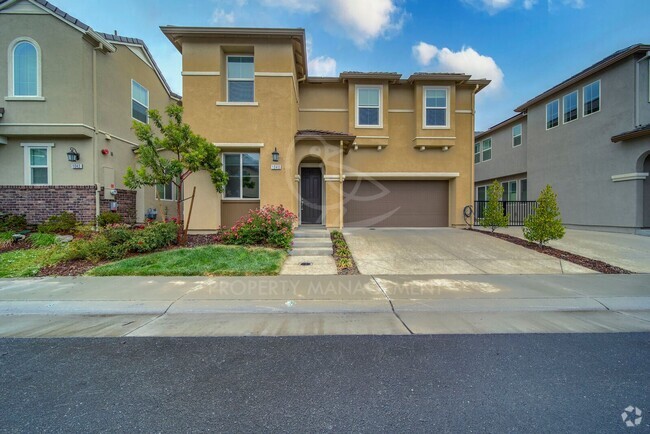 Building Photo - Gorgeous 4 bd 3ba home in Rocklin