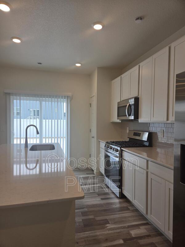 Photo - 3373 Kobuk St