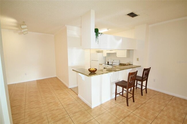 Photo - 913 Arbor Lakes Cir Unit 913