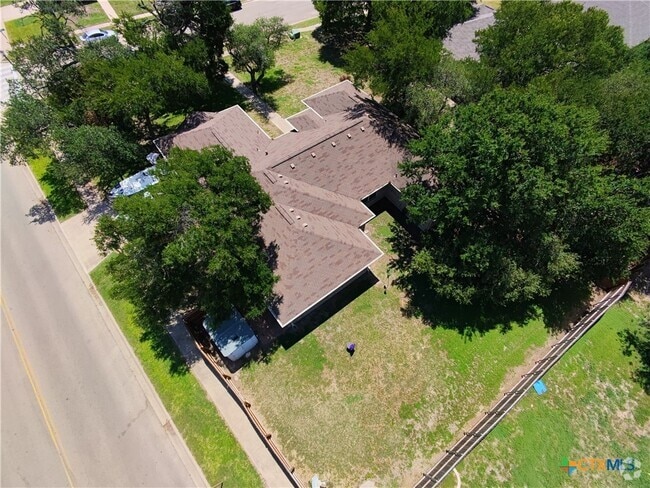 Building Photo - 5601 Hunters Ridge Trail Rental