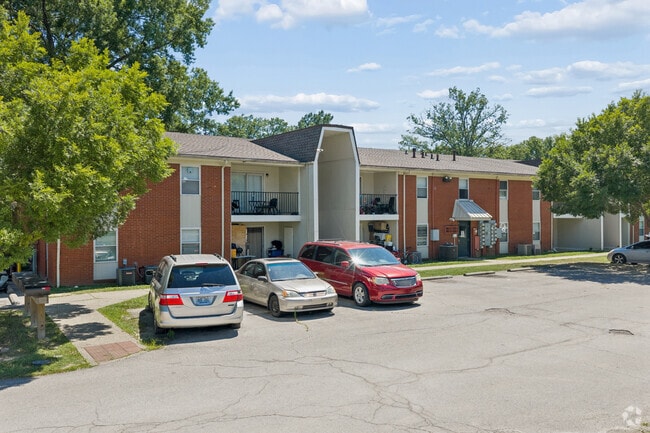 Photo - Woodgate Apartments
