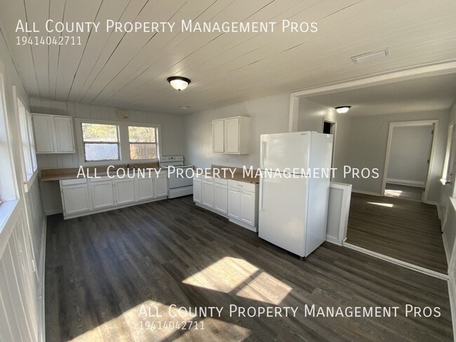 Photo - 2017 12th St W Unit B