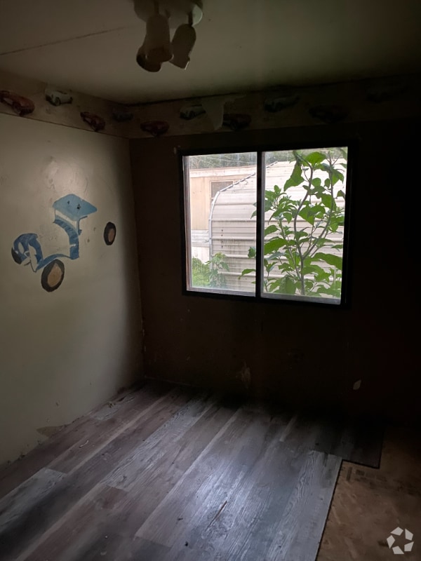 Building Photo - 252 S Cass St Rental