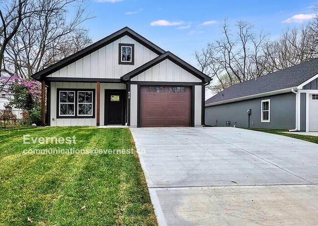 Lovely 3-Bedroom Home in a Peaceful Neighb... - Lovely 3-Bedroom Home in a Peaceful Neighb...