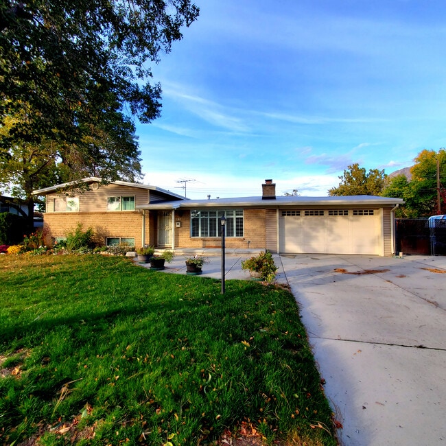 Building Photo - 2263 E 7160 S Rental