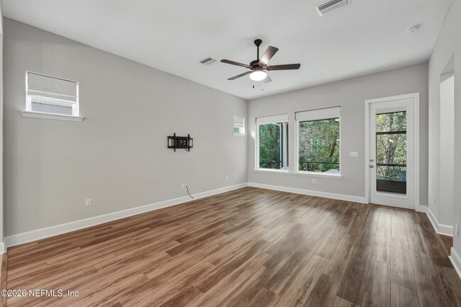 Photo - 251 Windswept Wy