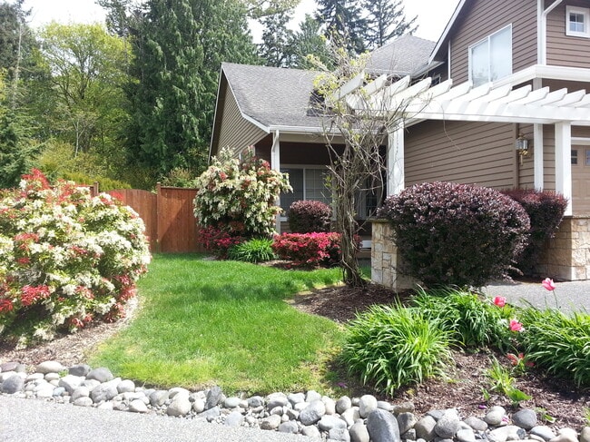 Photo - 214 195th Pl SW