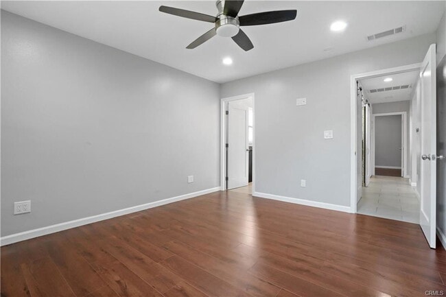 Building Photo - 20247 Kinzie St