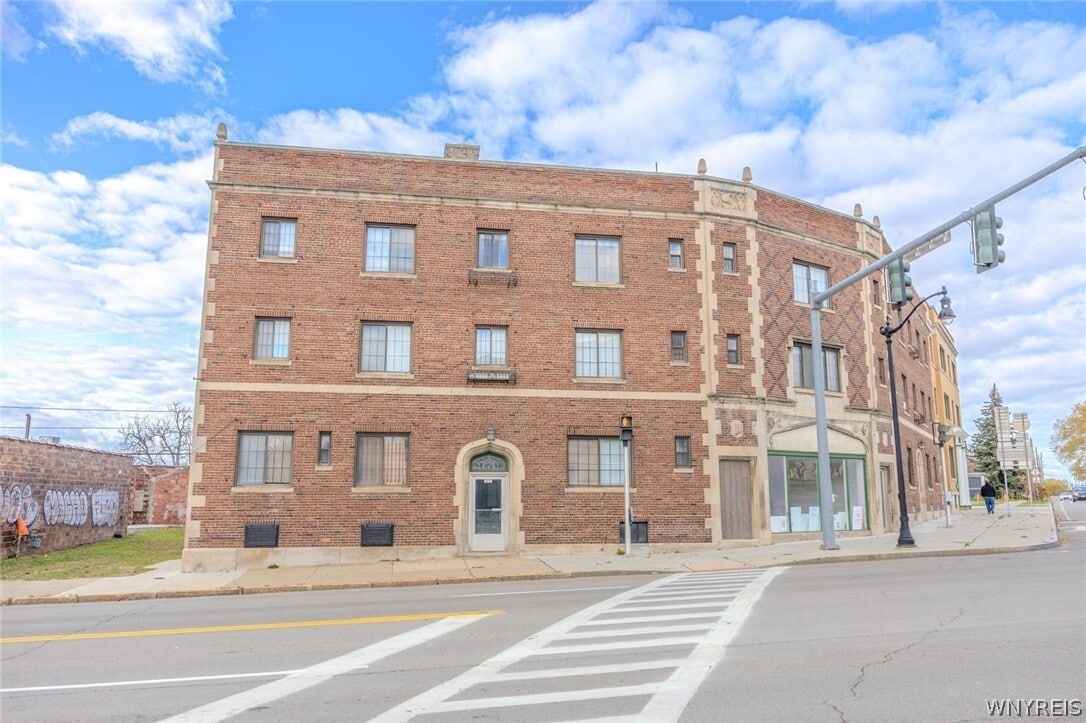 Photo - 530 Main St