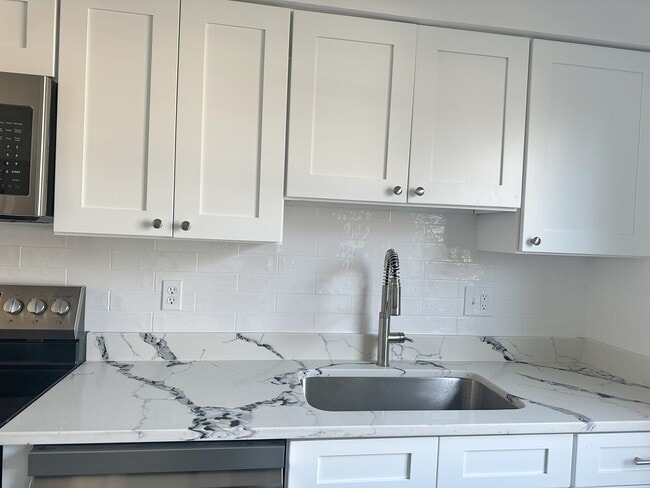 Photo - 8704 Ditmars Ct