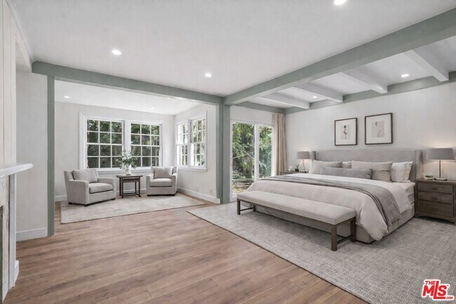 Photo - 926 N Alpine Dr