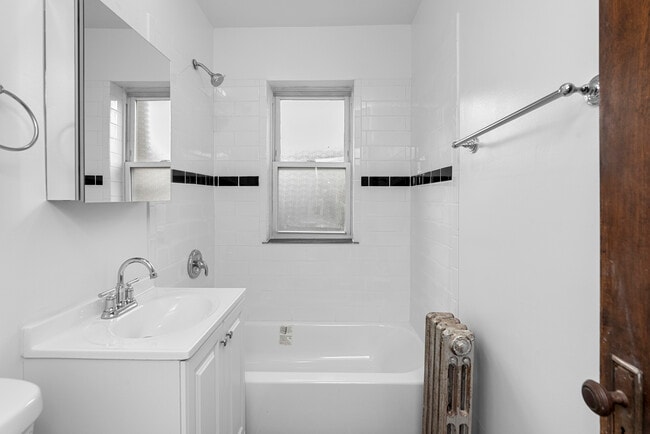 Photo - 1934 W Estes Ave Unit 34-2E