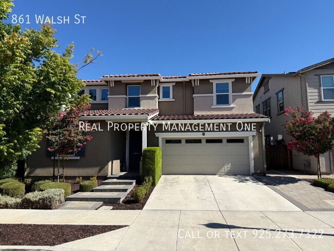 Building Photo - 861 Walsh St
