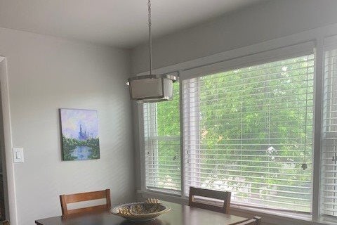 Dining Area - 7660 Adams St Unit 1