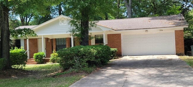 Building Photo - 754 Silver Maple Dr