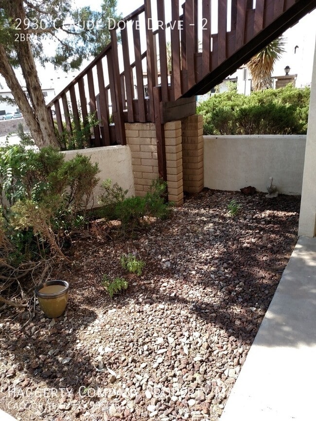 Photo - 2930 Claude Dove Dr