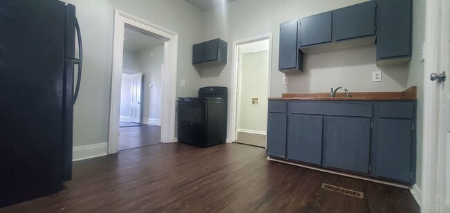 Photo - 125 S Highland St Apartment Unit 2