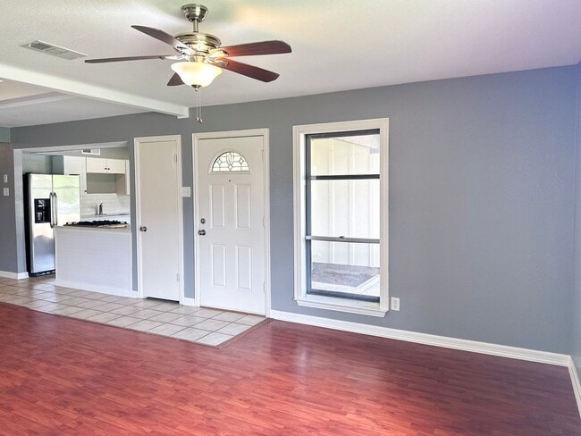 Photo - 3 Bedroom / 2 Bath / 2 Car Garage w/ a POOL!