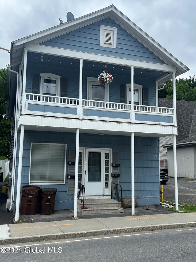 Building Photo - 41 S Main St Unit C Rental