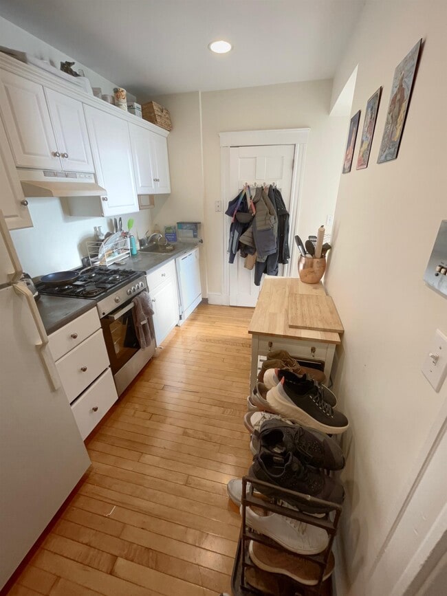 Photo - 331 Harvard St Unidad 3