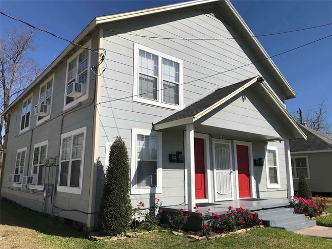 Photo - 214 W Republic St Unidad 3