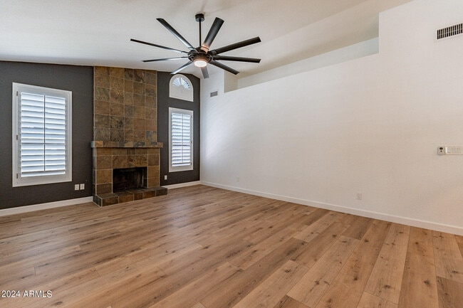 Photo - 1449 W Antiqua Dr