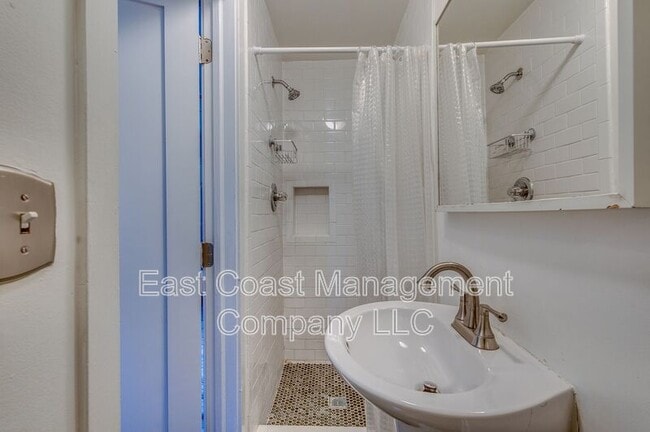 Photo - 1214 Battery Ave